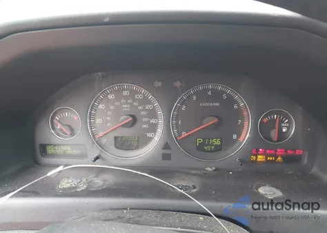 2005 Volvo V70 2.4 из США, поврежденный, VIN YV1SW612852477257